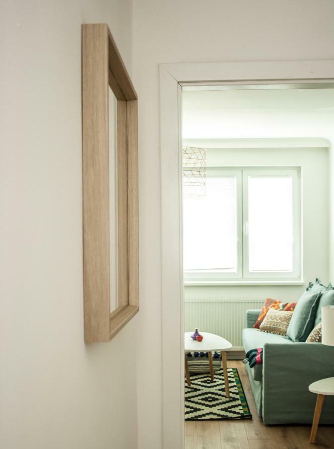 Apartament Thalia Next To Metro *