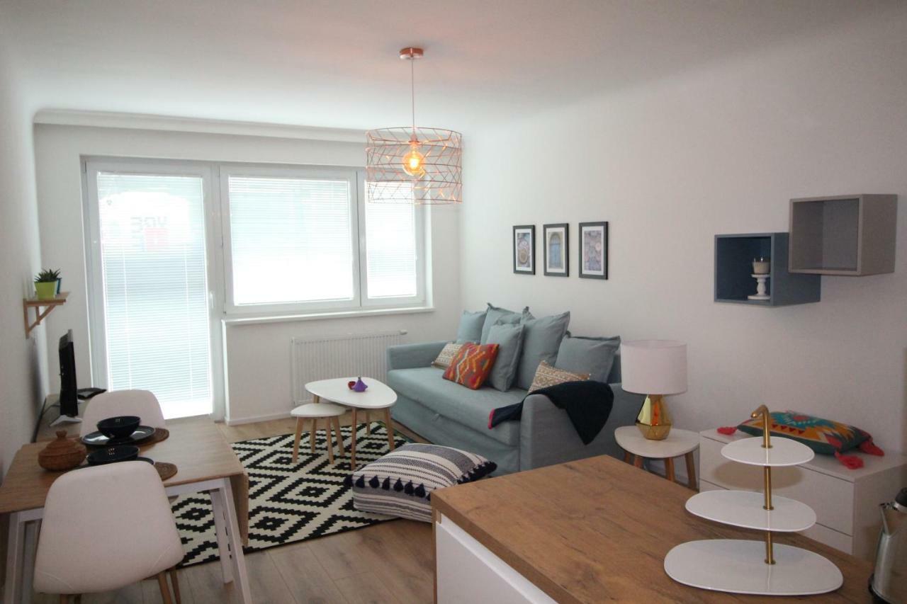 Apartament Thalia Next To Metro