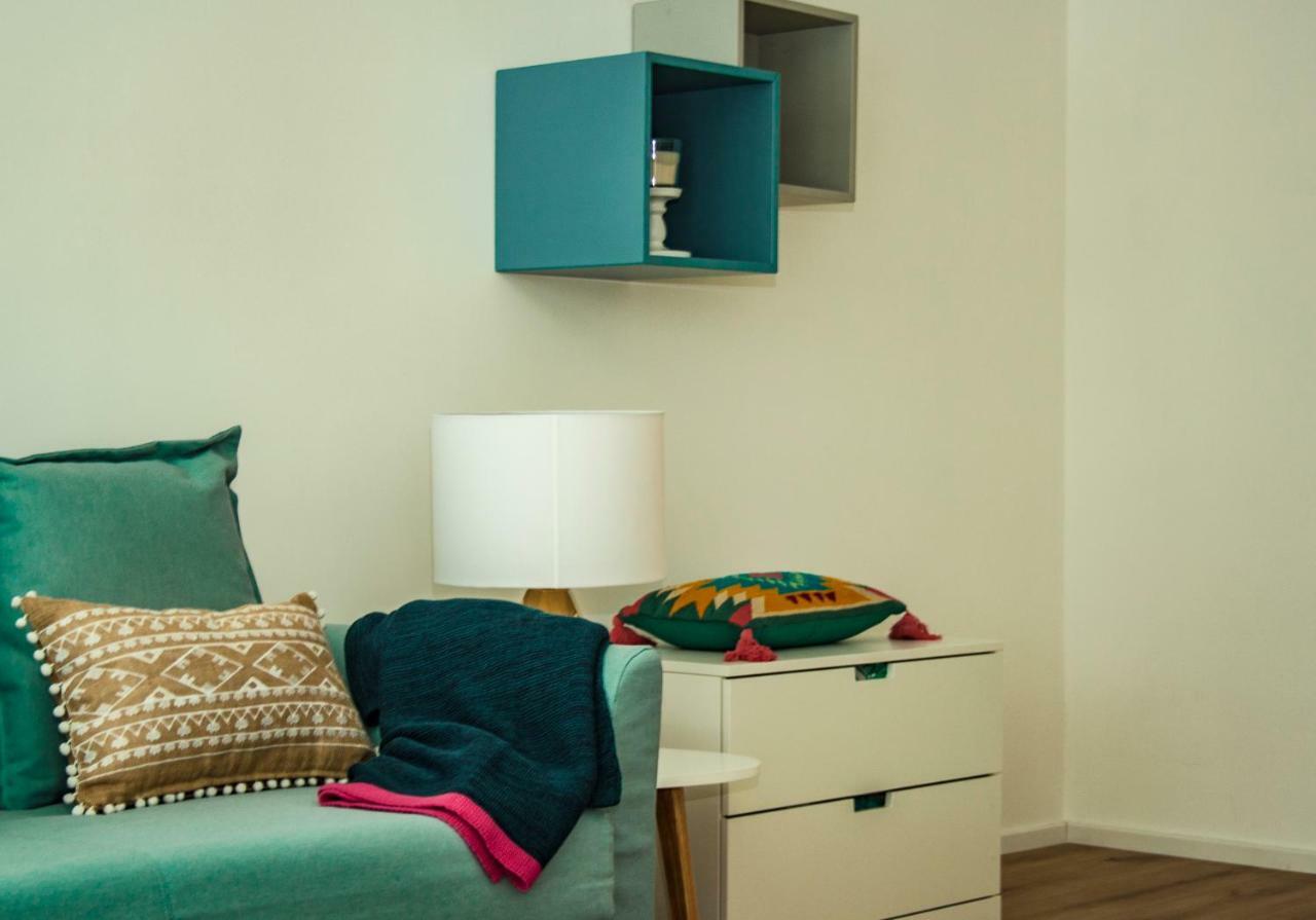 Apartament Thalia Next To Metro